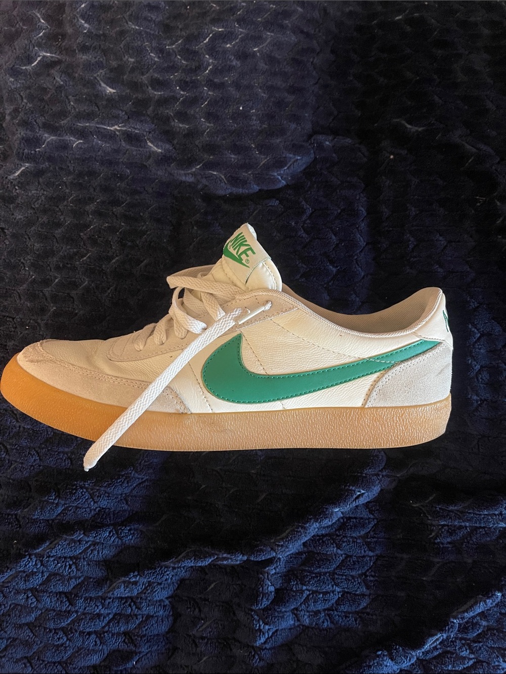 Nike Kids Low-Top Sneaker in White with Teal Swoosh and Gum Sole